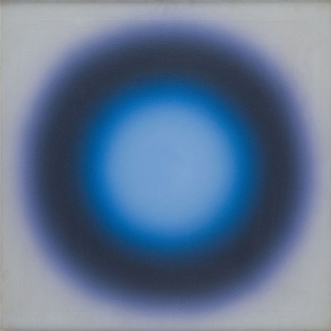 Wojciech Fangor, M 10, 1969, a softly blurred blue sphere on a pale ground, painted at Twelve Ponds.